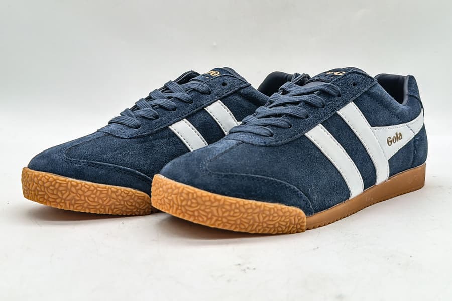Paar Damenschuhe Gola, Gr. 37